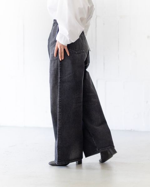 Graphpaper Selvage Denim Two Tuck Wide Pants style.2025.08.01