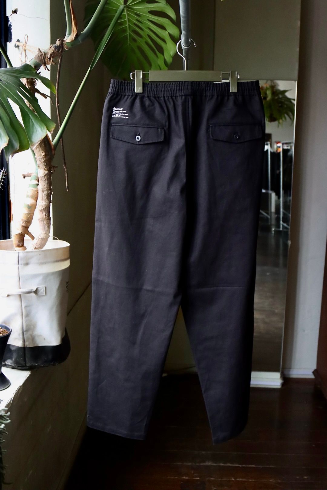 フレッシュサービス CORPORATE EASY CHINO PANTS(FSC253-40093B)BLACK☆8月2日(土)発売！