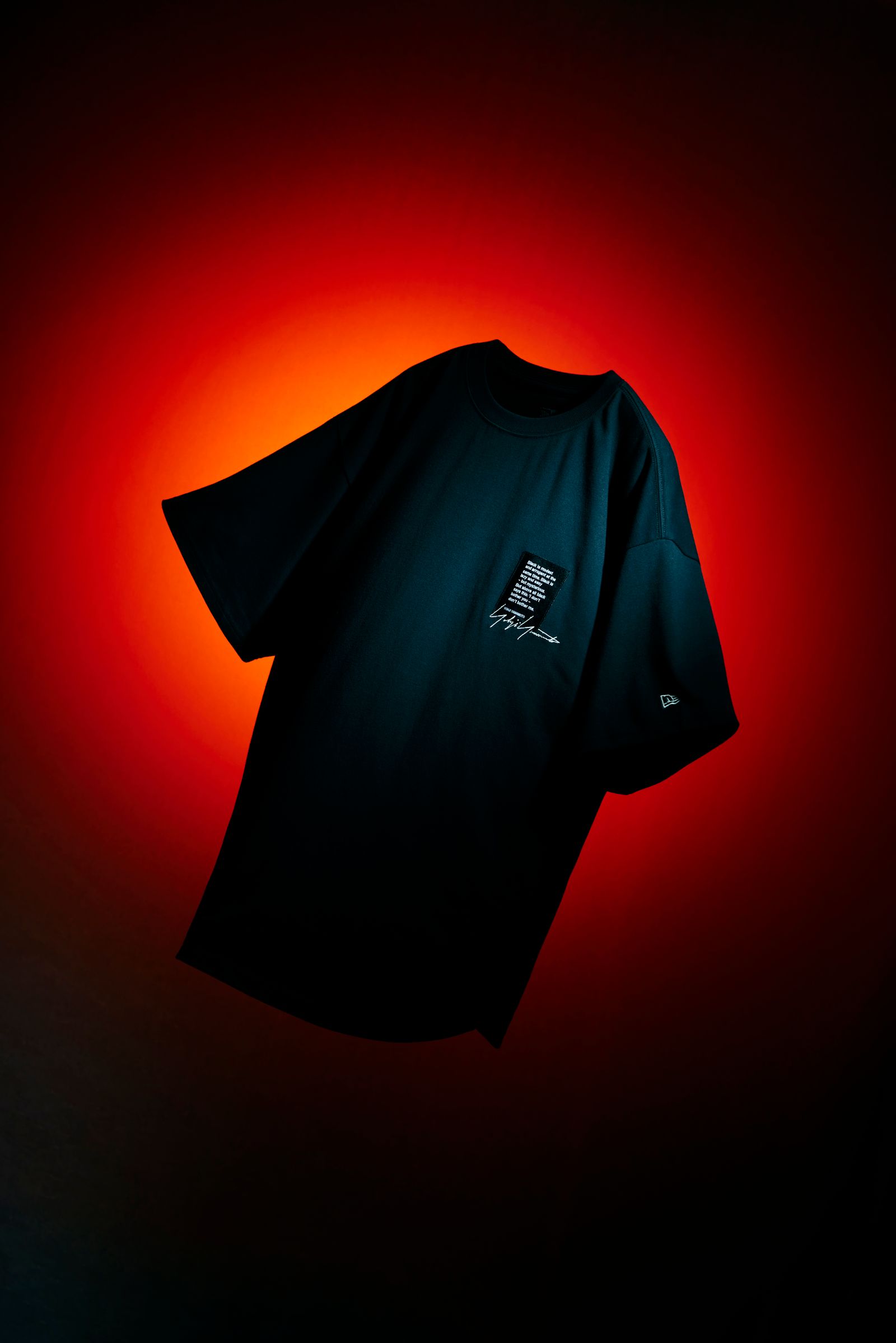 Yohji Yamamoto×NEWERA 23SS 半袖オーバーサイズドパフォーマンスTシャツラベルロゴ(HZ-T93-280)BLACK☆4月5日(水)発売！