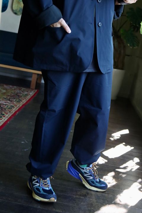 FreshService × HOUYHNHNM “EDITOR’S JACKET” & “EDITOR’S TROUSERS”NAVYスタイル