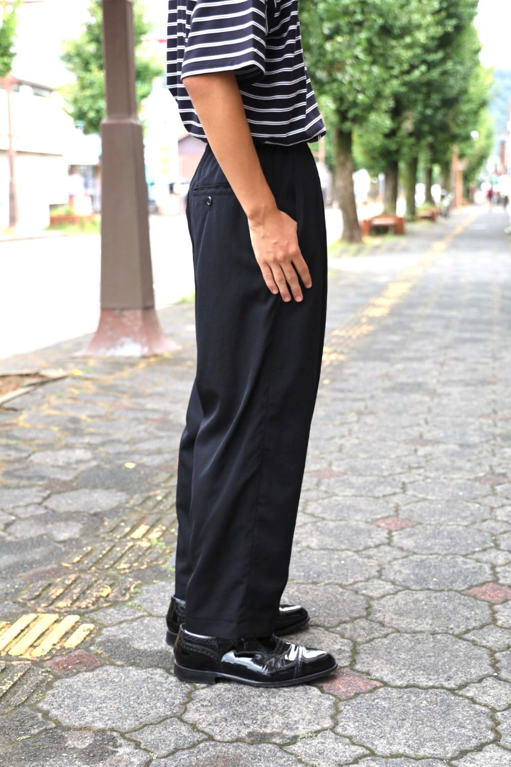 グラフペーパー Fulled Wool Twill Wide Easy Pants(GM263-40412)BLACK