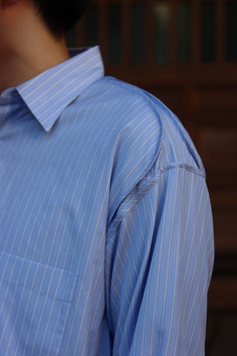 YOKE THOMAS MASON STRIPED PIPING SHIRT"SAXE"style.