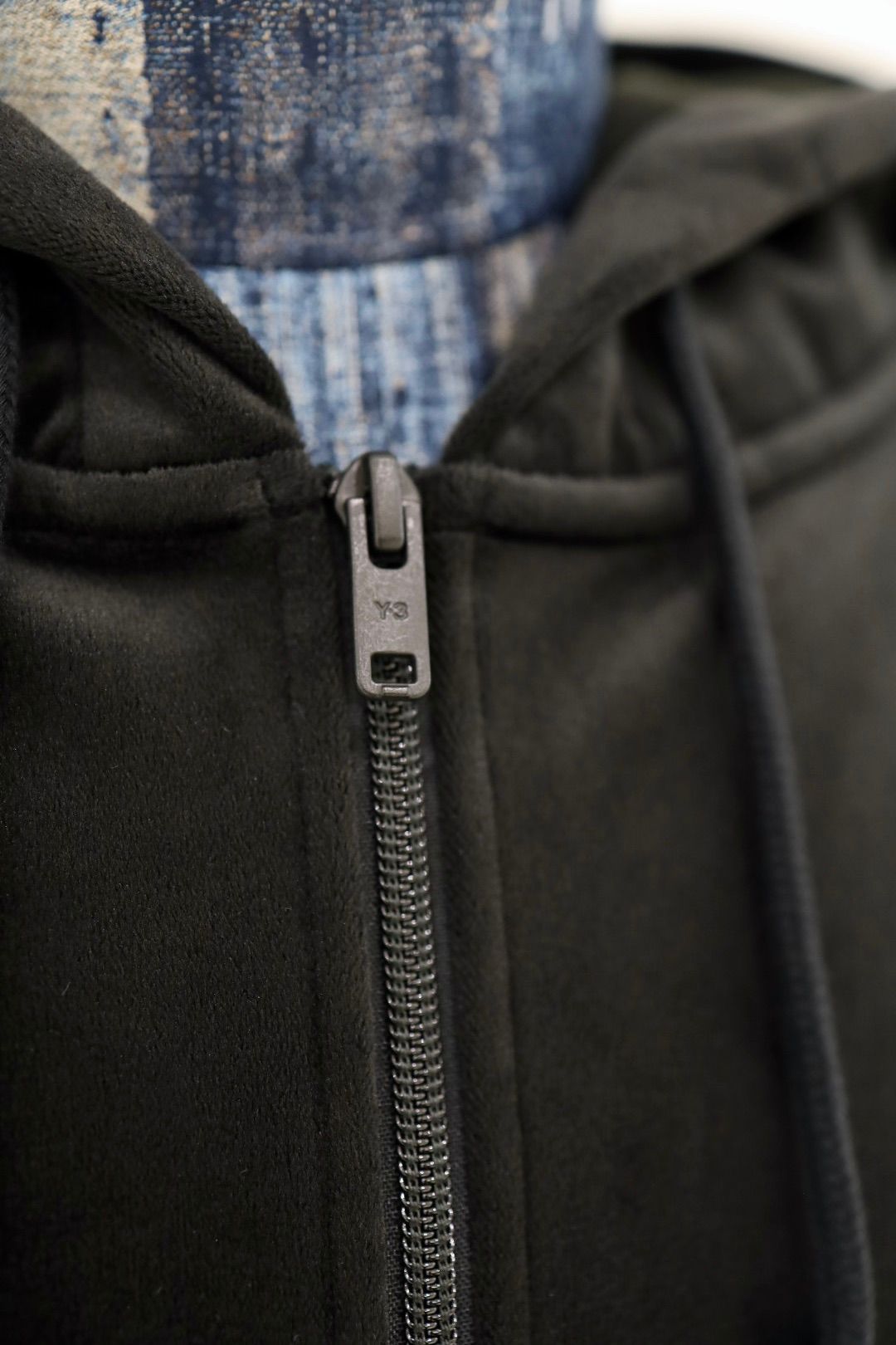 ワイスリー Y-3 ジップフーディ VELVET ZIP HOODIE(IA4371)BLACK☆新作発売！
