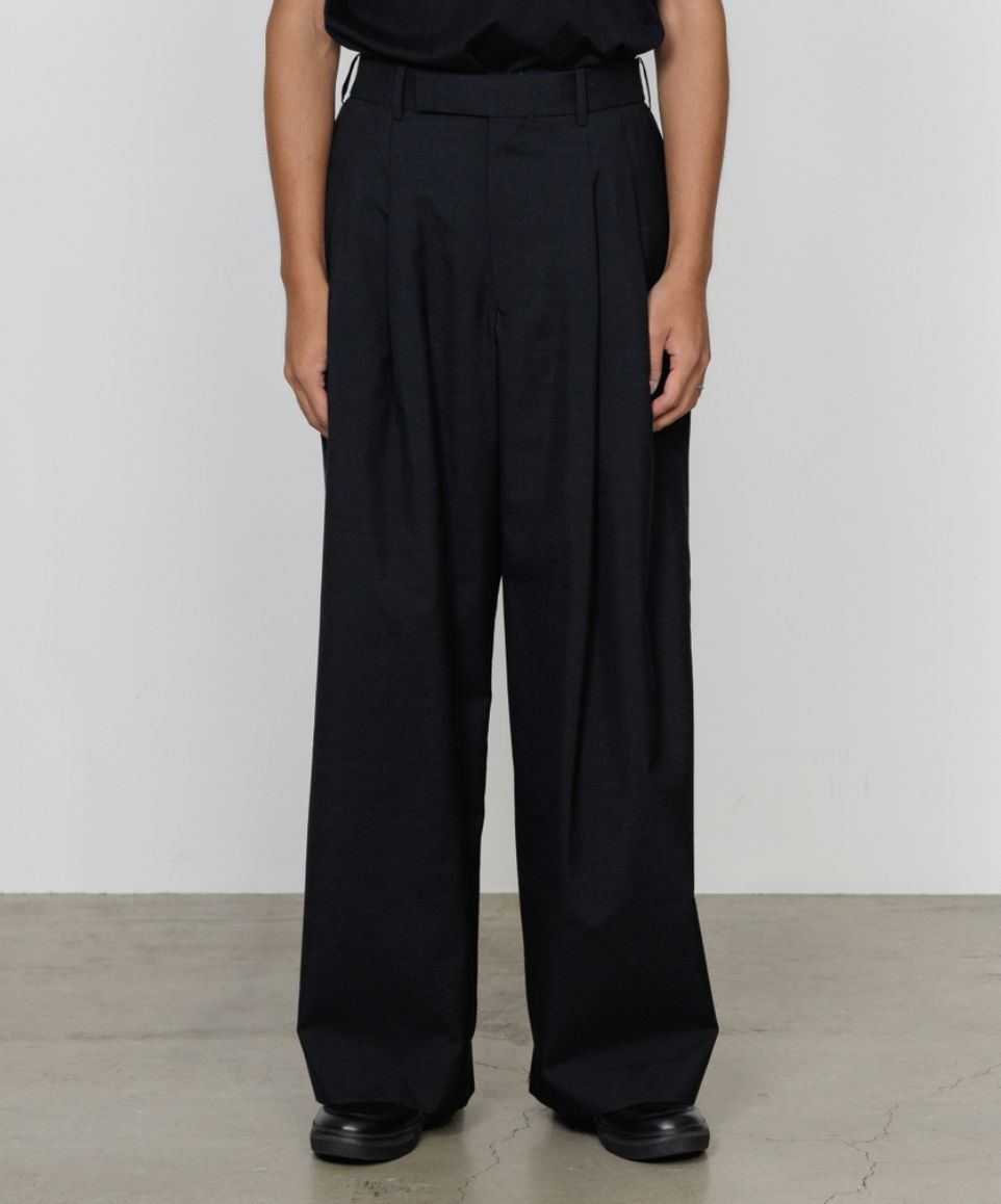 marka 26SS TWO TUCK BAGGY TROUSERS(M26A11PT02C)CHAMBRAY BLACK☆新作発売！