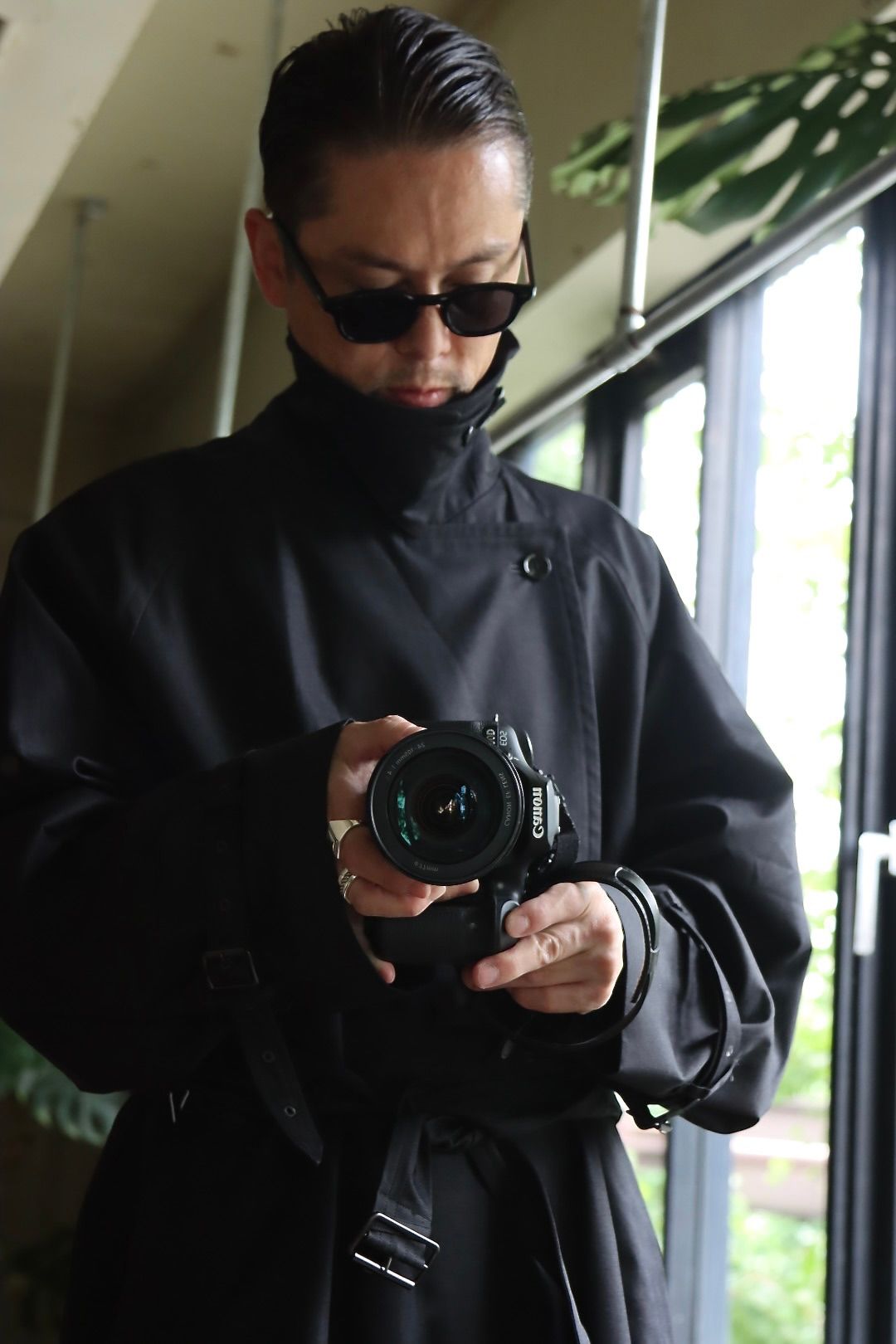 blurhms Gabardine Double Belt Trench Coatスタイル.2022.7.24.