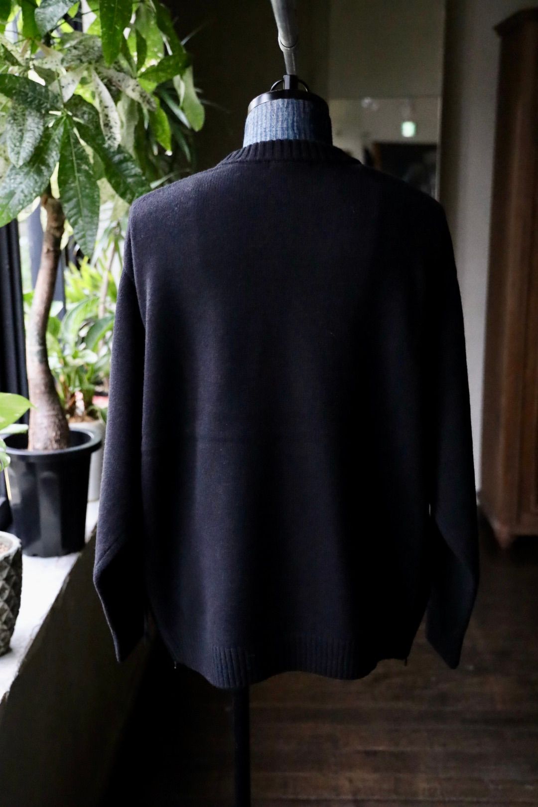 イズネス 25AW DORONP VENTILATION KNIT (25AW_23_1007AWKNIT01)BLACK☆新作発売！