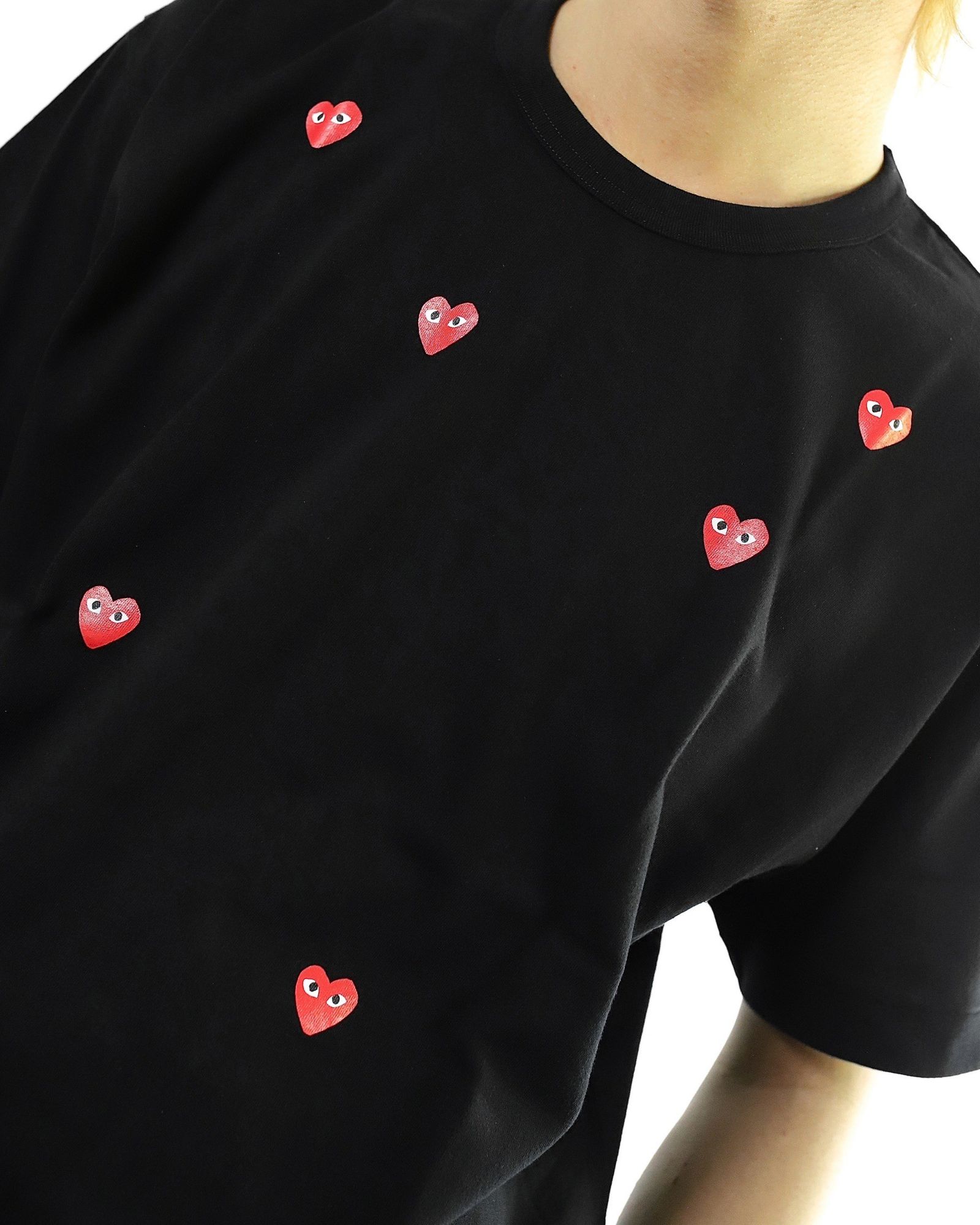 PLAY COMME des GARCONS 24SS PLAY MANY HEART S/S T-SHIRT RED HEART style 2024.5.11