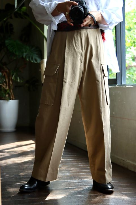 blurhms Washed Gabardine Super Wide 6P Slacks"BEIGE"スタイル.2022.7.24.