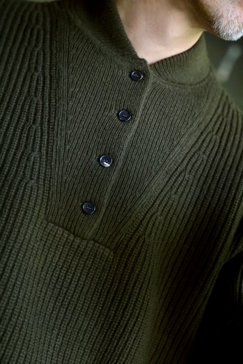A.PRESSE Jeep Sweaterスタイル2024.10.28.