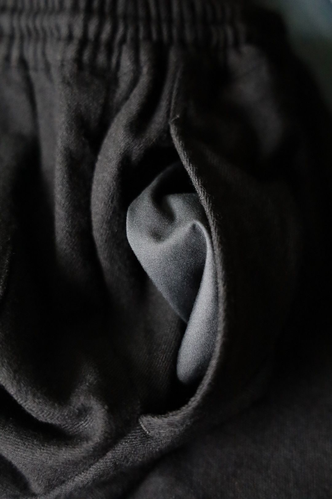 コムデギャルソンオム24AW ウール縮絨サージパンツ(HN-P019-051)BLACK