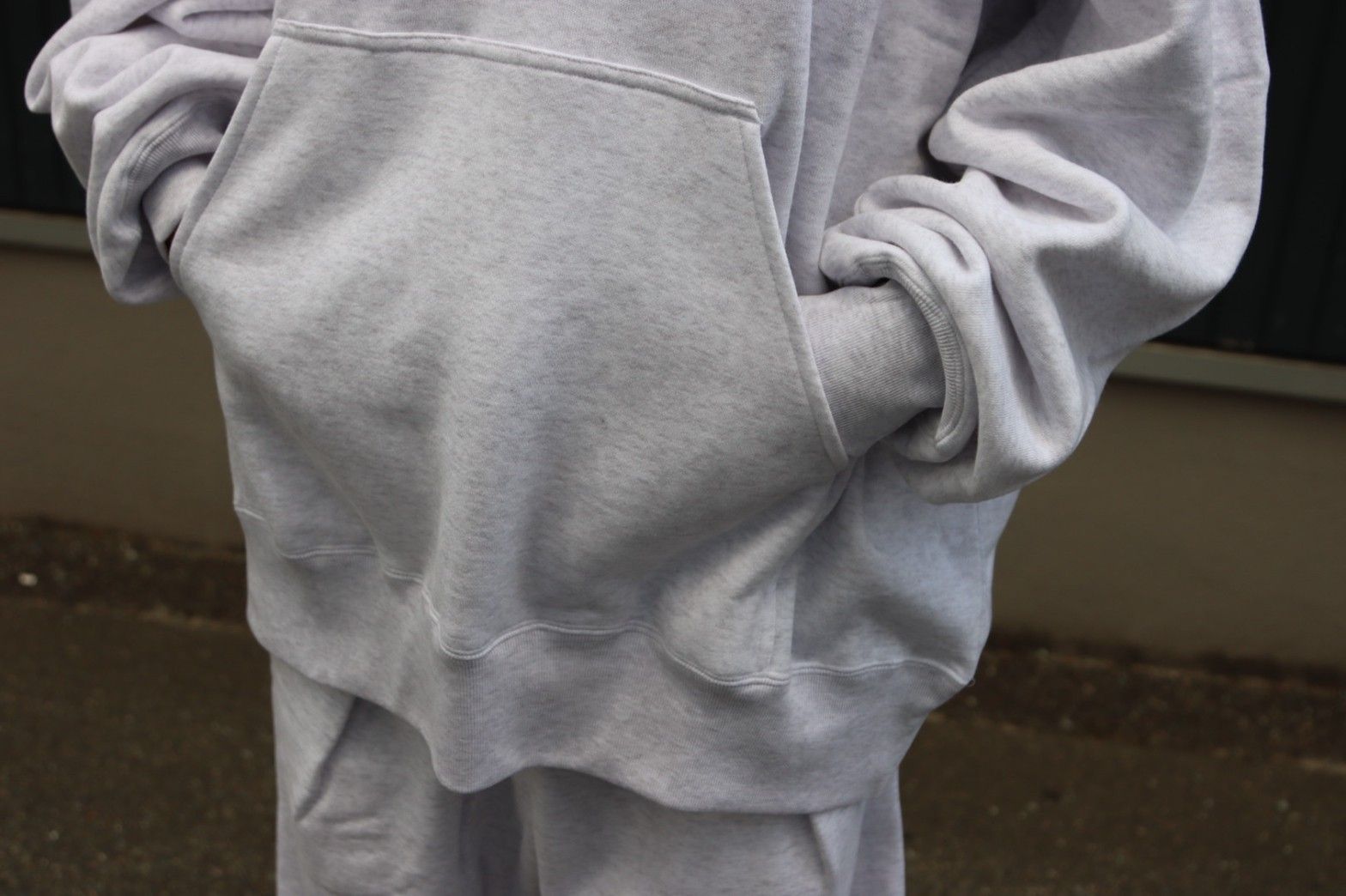 UNIVERSAL PRODUCTS YAAH HALF ZIP SWEAT HOODIE style.2022.9.11 | 2757 | mark