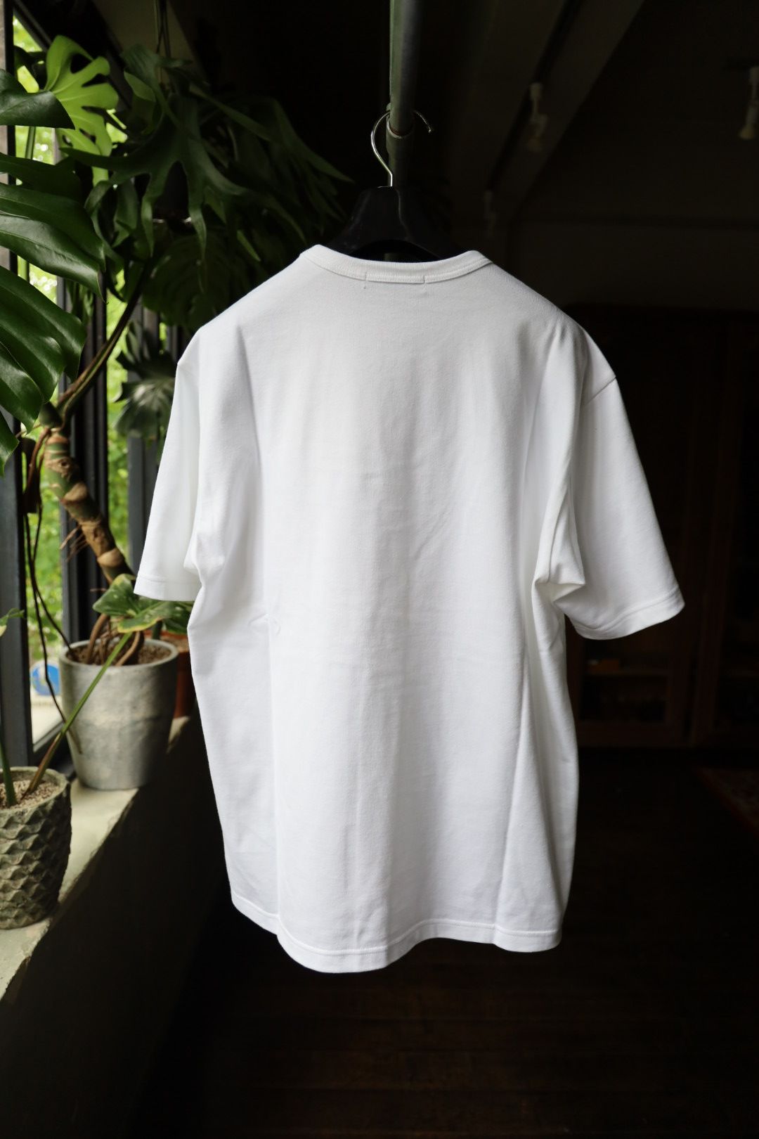 コムデギャルソンオム25AW ロゴプリントTシャツ(HP-T103-051)WHITE☆8月9日(土)新作発売！