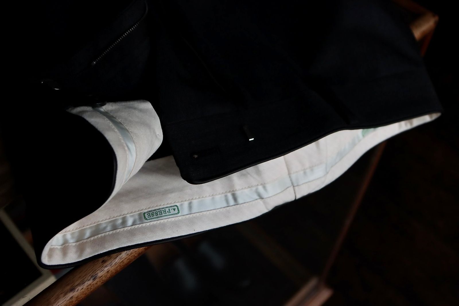 アプレッセ23SSパンツ Covert Cloth Trousers(23SAP-04-05HB)CHARCOAL※1月28日(土)発売！