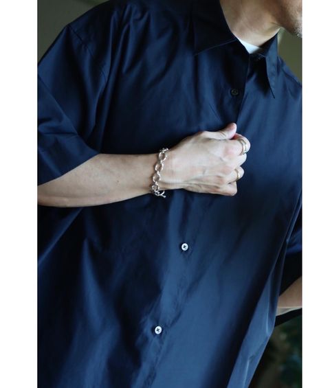 Graphpaper Broad S/S Oversized Regular Collar Shirt"NAVY"スタイル.2022.5.21.