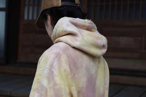 doublet WASTE VEGETABLE DYED HOODIE(22SS28CS209) style. 2022.01.19.