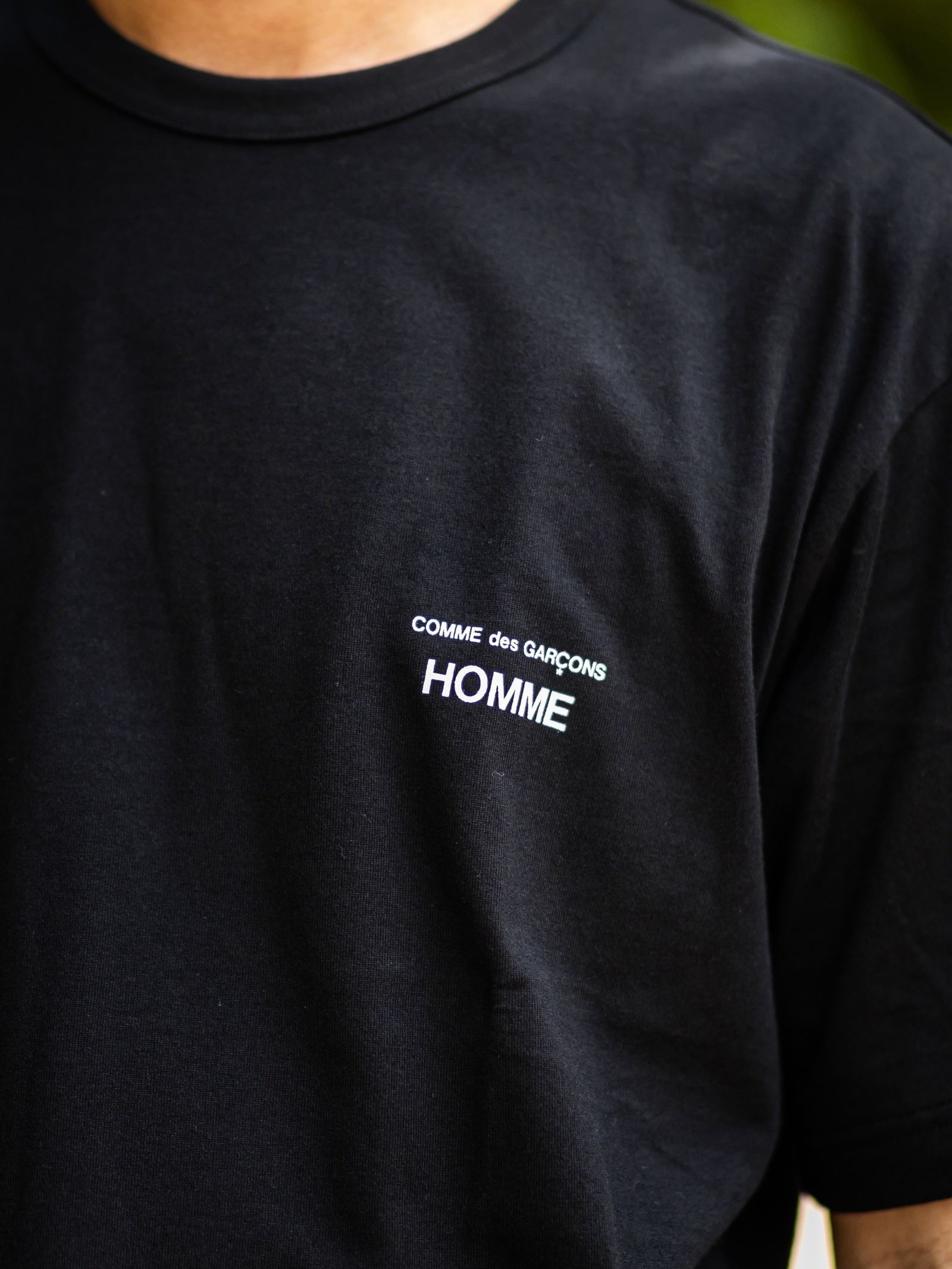 COMME des GARCONS HOMME ロゴプリントTシャツ 8月7日(土)新作発売！