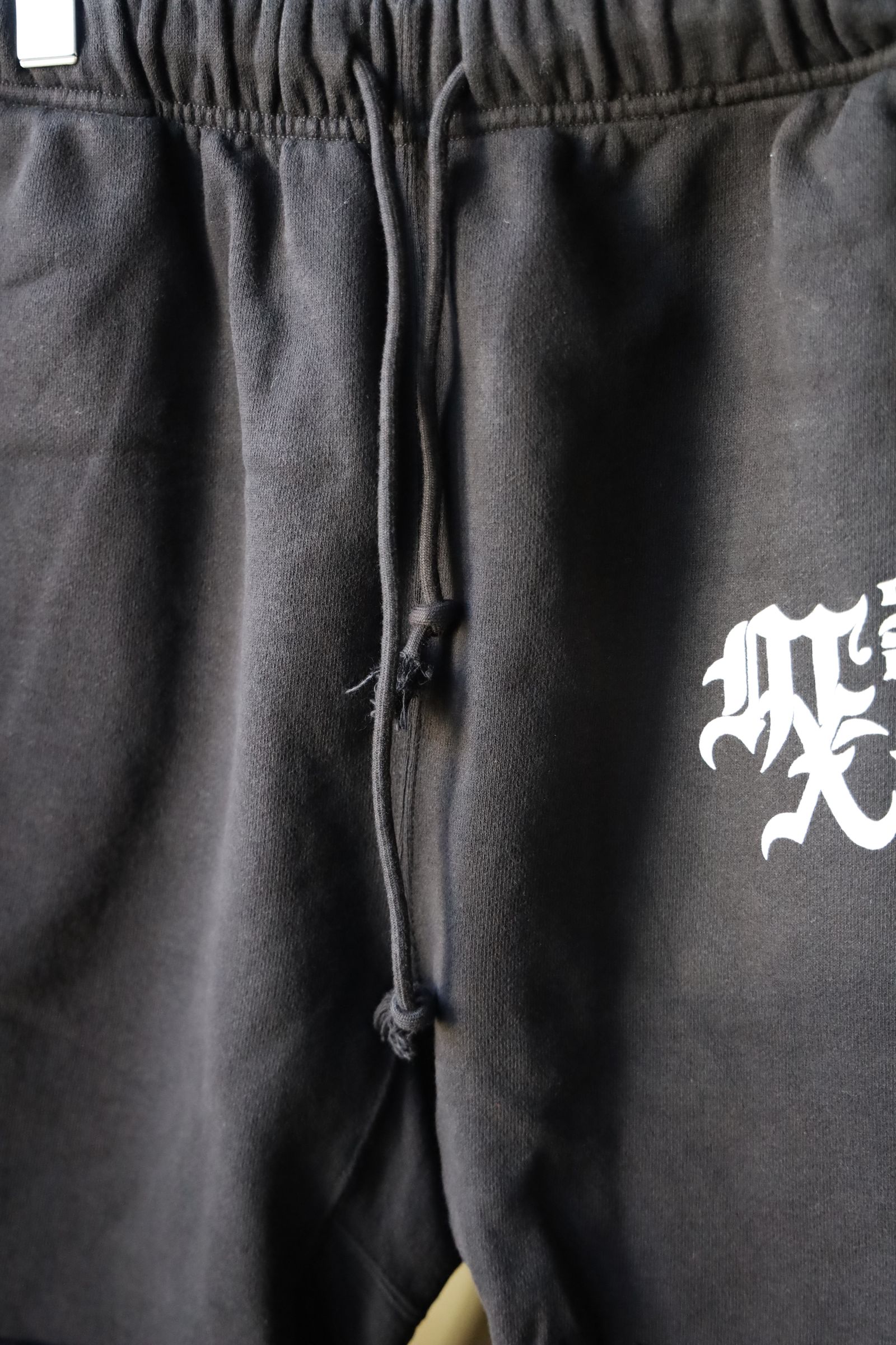 4/6まで値下げ❗️marihoja SWEAT PANTS SAINT Mxxxxxx]SWEAT PANTS/RIBON SAINT/BLACK(SM-HR8-0000-056