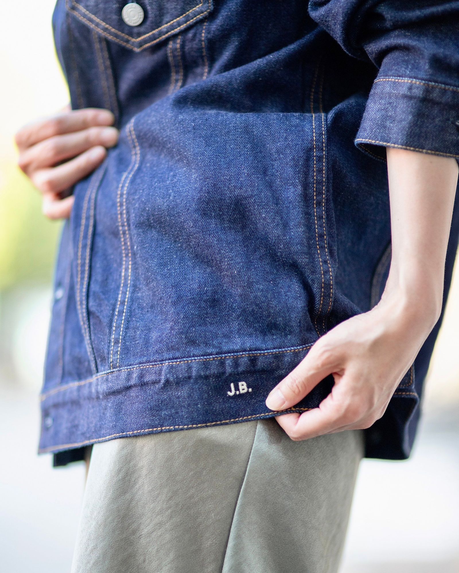 J.B. ATTIRE Paris jean jacket×New York sweat shirts style