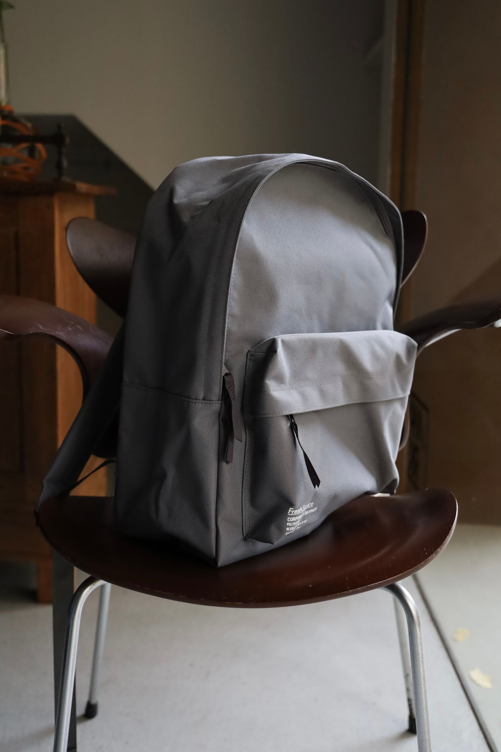 フレッシュサービス CORPORATE DAYPACK_28L (FSP244-90009)GRAY☆11月30日(土)発売！