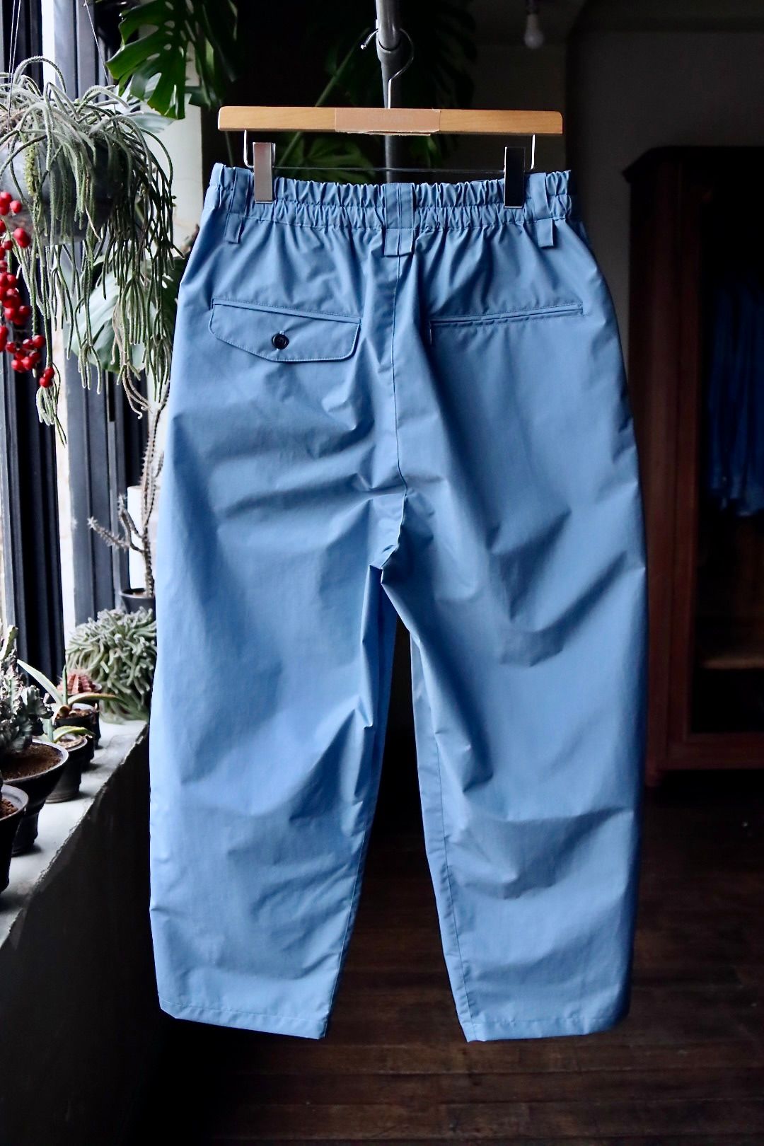 is-ness イズネス24SS PACKABLE EZ PANTS(1004SSPT02)SMOKEY BLUE