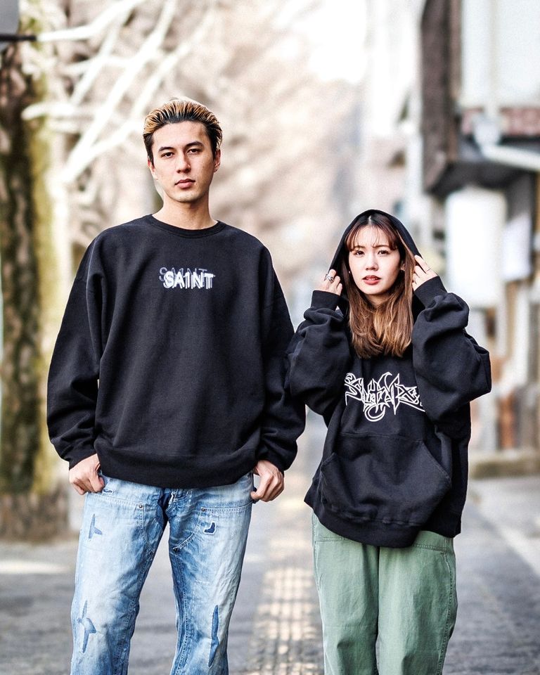 男性モデル186cm/size:XXL/女性モデル:154cm/size:M