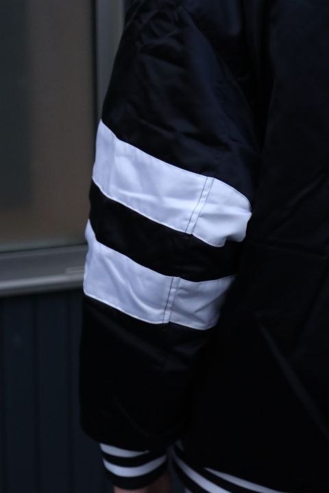 FreshService SATIN STADIUM JUMPER style.2022.10.21