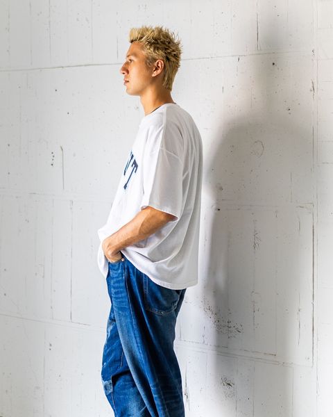 is-ness MUSIC CHILL OUT T-SHIRT MARKスタイル