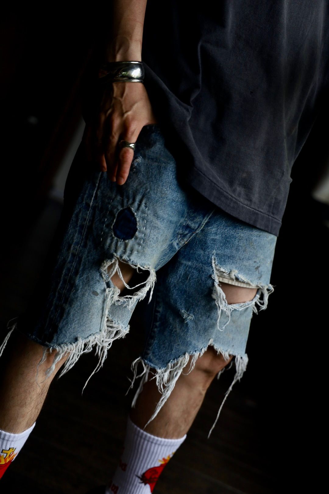 ©SAINT M×××××× SAINT_DENIM SHORTSスタイル.2024.5.20.