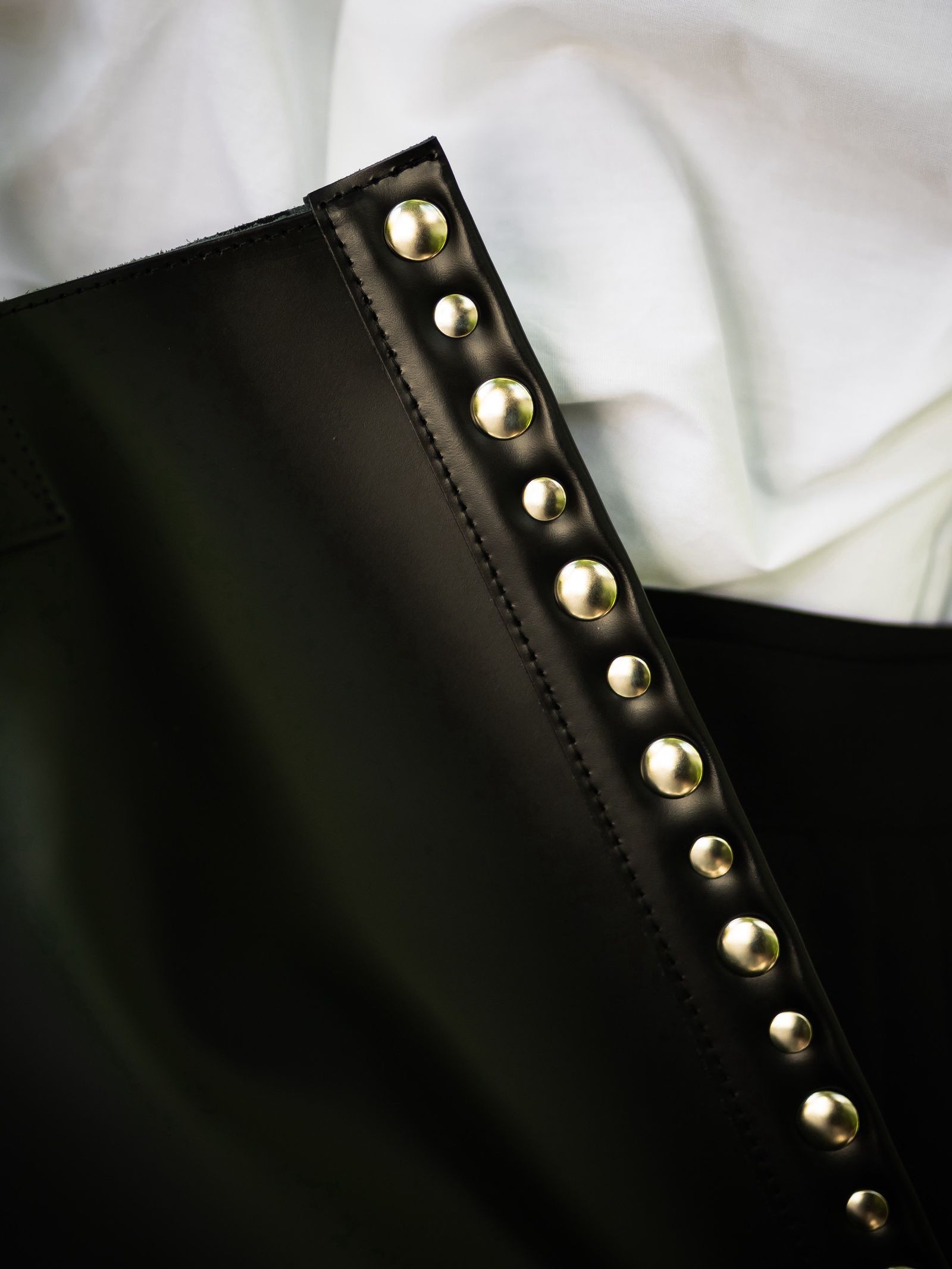 tao 26FW ステアガラス スタッズ付トートバッグ 大(TC-K203-052)BLACK☆8月7日(金)発売！