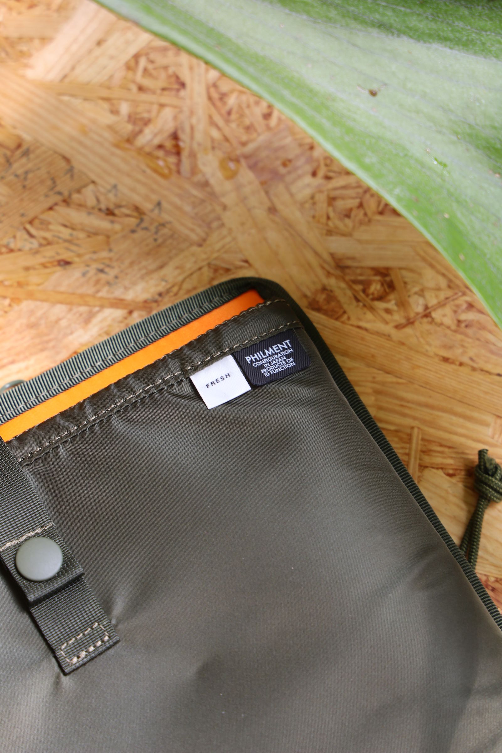 フレッシュサービス PHILMENT FS DEVICE SLEEVE_13inch(FSP252-90082B)KHAKI☆6月7日(土)発売！