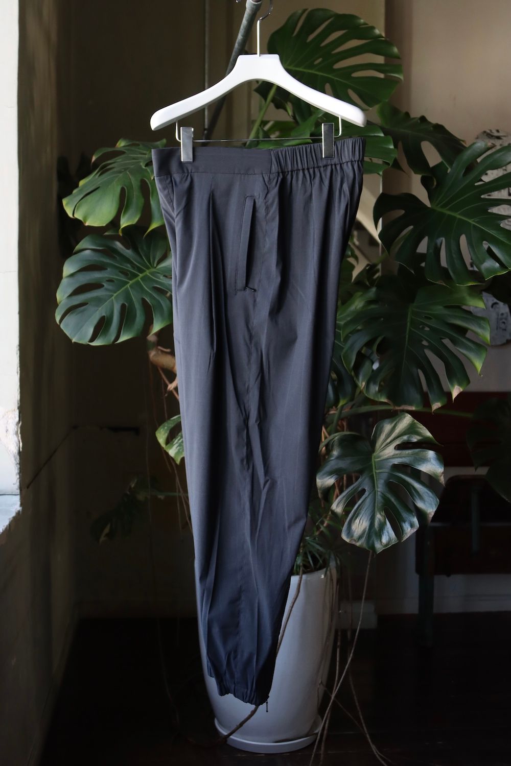 is-ness×NEAT LORO PIANA SPORT FABRICS PANTS"CHARCOAL"イズネス22SS