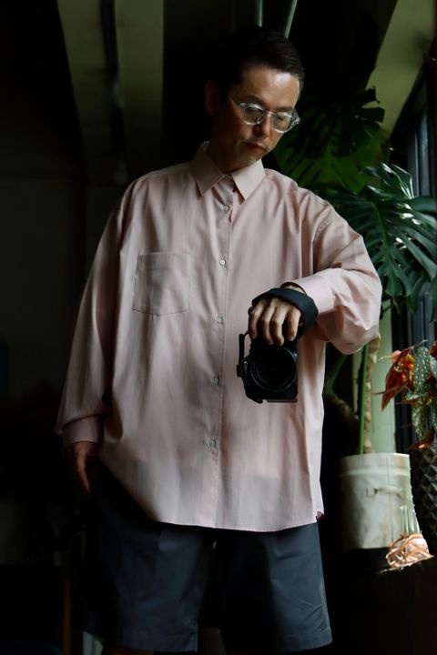 Graphpaper Silicon Poplin Oversized Regular Collar Shirtスタイル