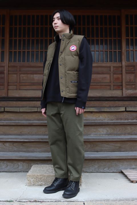 CANADA GOOSE FREESTYLE CREW VEST"KHAKI"style.2021.10.17.