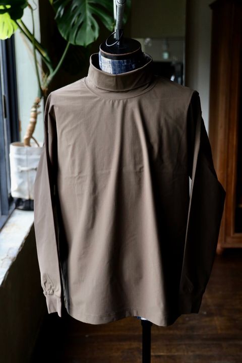 DAIWA PIER39 25FW TECH TURTLE NECK L/S(BE-36025W)BROWNKAHKI