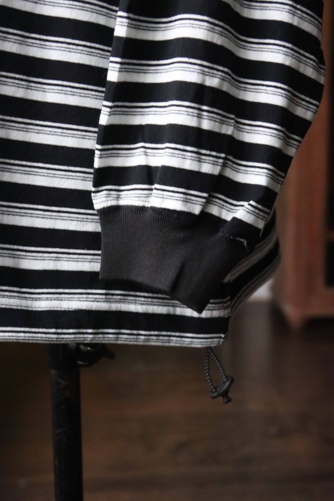 イズネス25AW BALLOON STRIPES LONG SLEEVE T SHIRT(1004AWCS03)BLACK x WHITE border