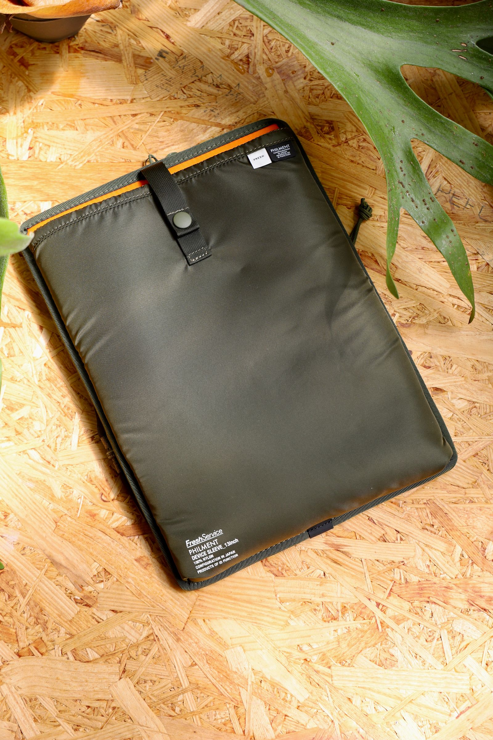 フレッシュサービス PHILMENT FS DEVICE SLEEVE_13inch(FSP252-90082B)KHAKI☆6月7日(土)発売！