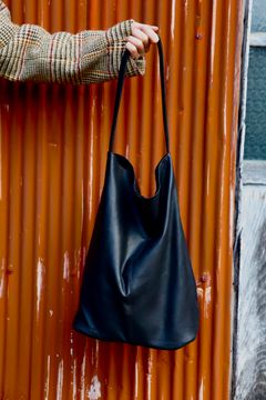 Morphee / モルフェトートバッグ CYLINDER L(CYL-BLK-101)BLACK