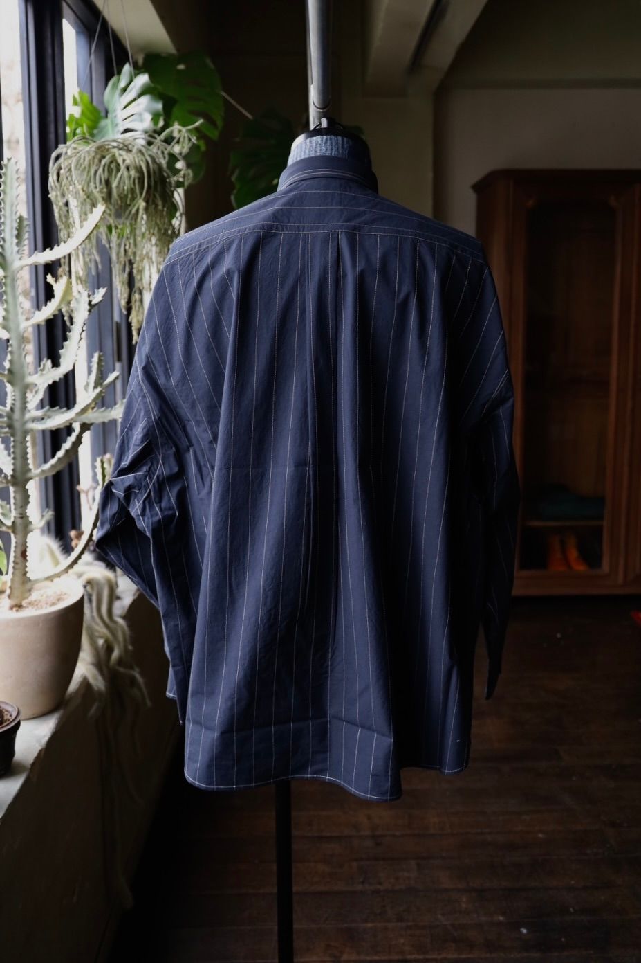 S.F.C 25SS エスエフシー STITCHED SFC SHIRT(SFCSS25S04)Navy