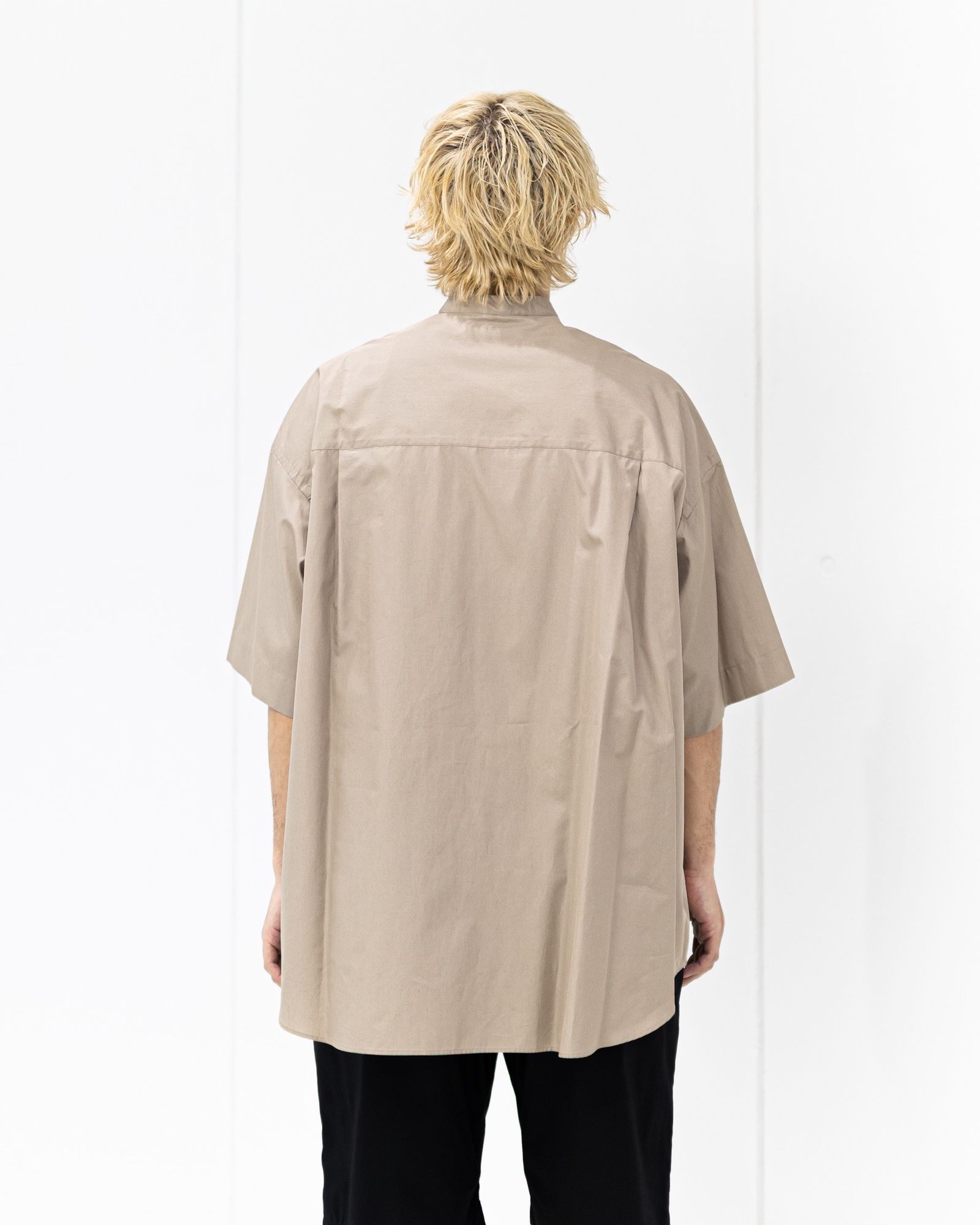 グラフペーパー 26SS ALUMO for GP S/S Oversized Band Collar Shirt(GM261-50225)TAUPE☆3月20日(金)発売！