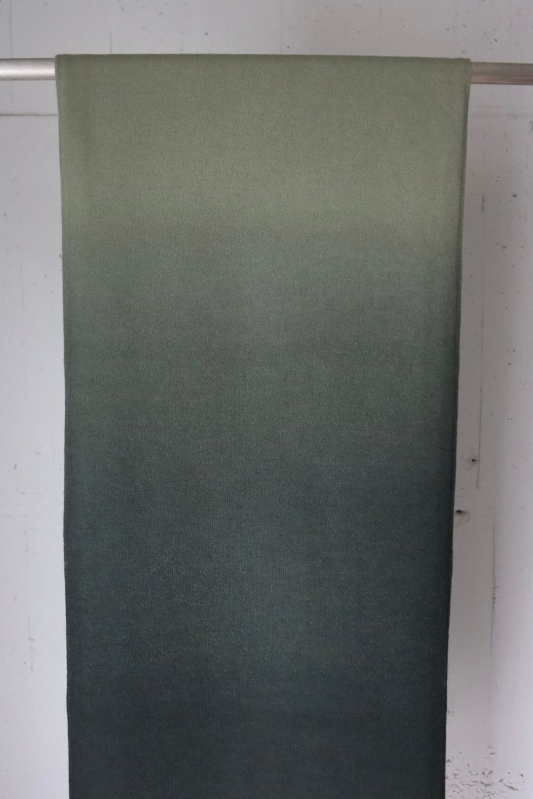グラフペーパー 25AW Gradient Dyed Wool Knit Scarf(GU253-90494)GREEN☆9月27日(土)発売！
