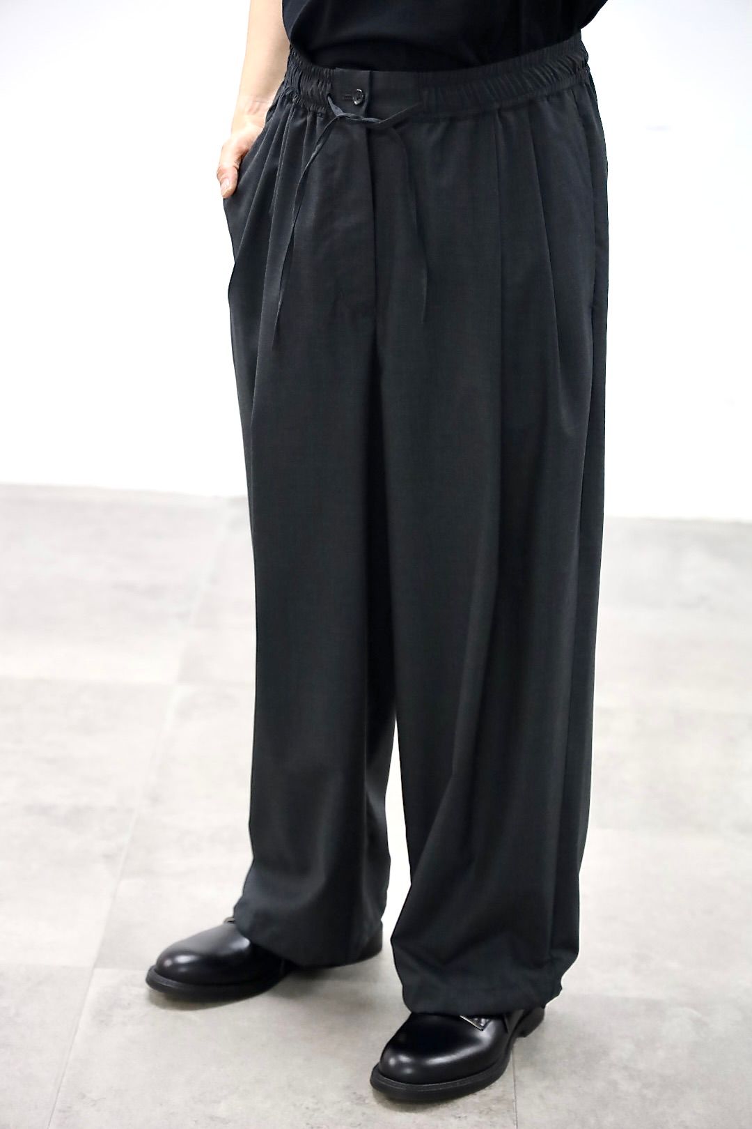 グラフペーパー26SS Fine Wool Heather Drawstring Track Pants(GM261-40322)CHARCOAL☆2月21日(土)発売！