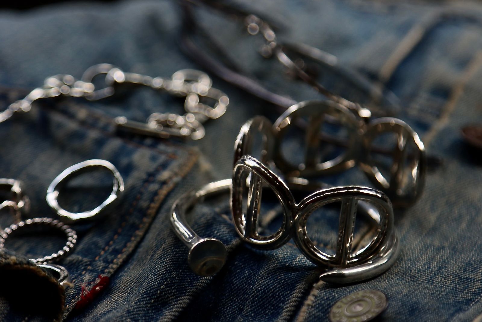 A.PRESSEデニム Washed Denim Wide Pantsスタイル
