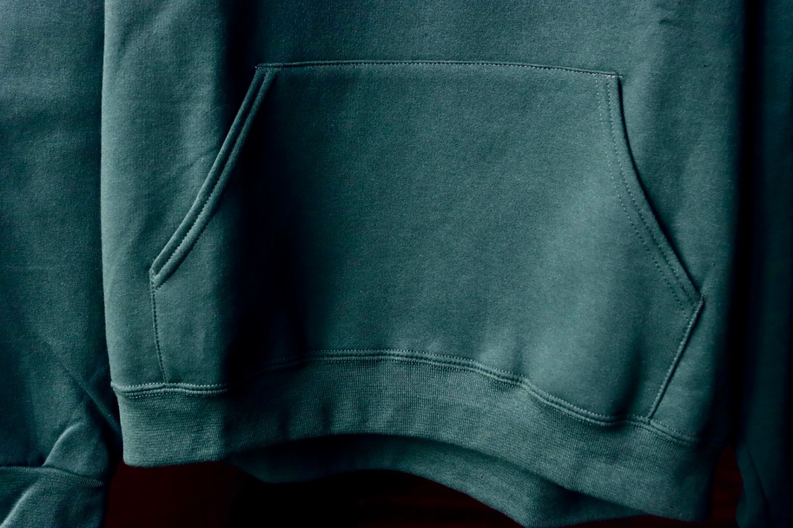 セダンオールパーパスFW23 COLLEGE LOGO HOODIE(SD23F-CT04)FOREST