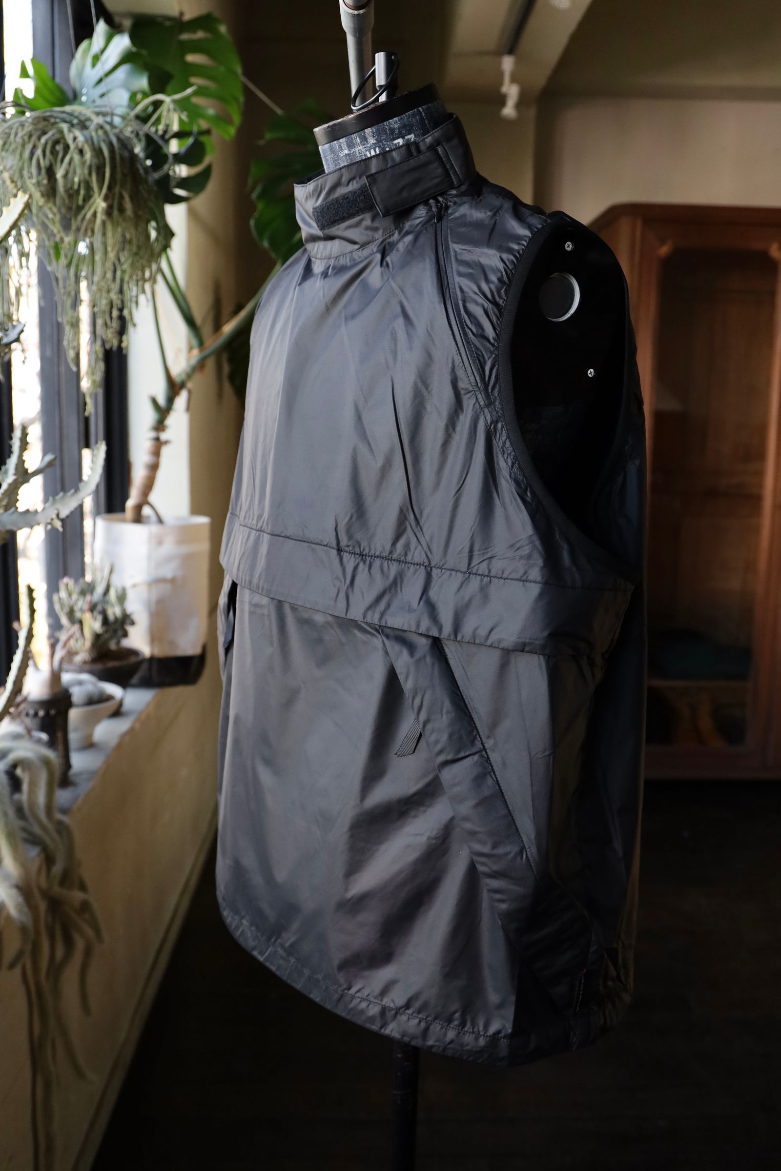 フレッシュサービス PERTEX® REISSUE PULLOVER VEST(FSC251-30090)BLACK