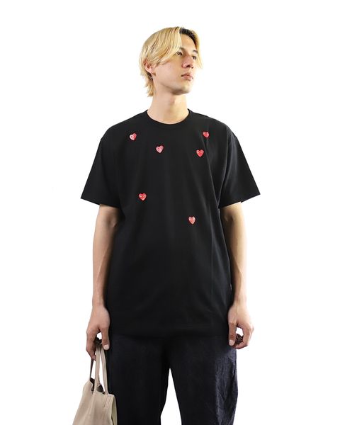 PLAY COMME des GARCONS 24SS PLAY MANY HEART S/S T-SHIRT RED HEART style 2024.5.11