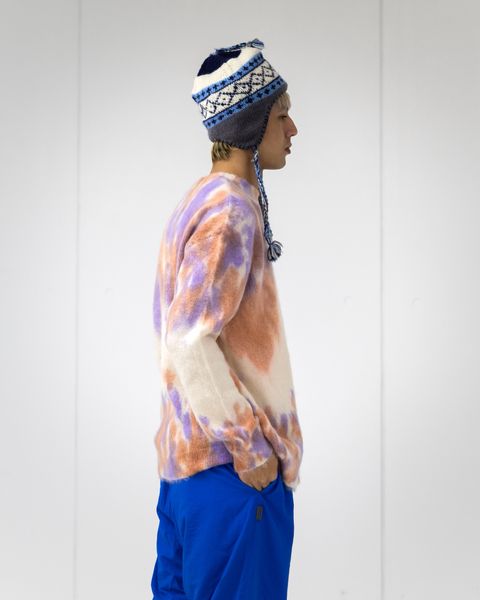 S.F.C-Stripes For Creative- DYED MOHAIR CREW MARK スタイル