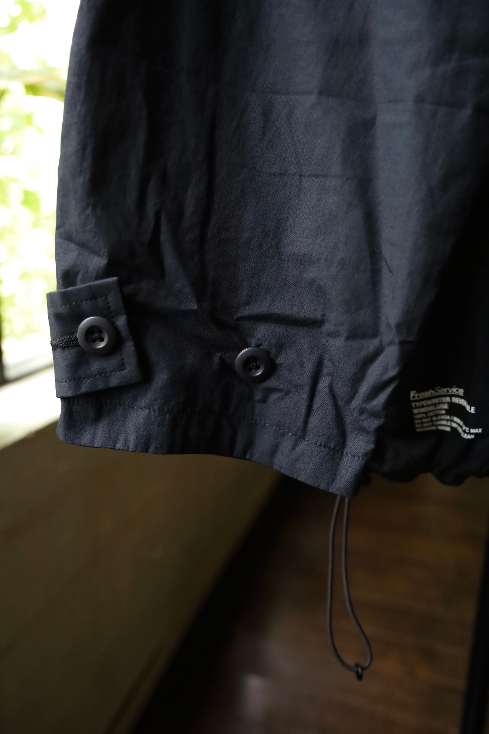 フレッシュサービス TYPEWRITER REVERSIBLE WINDBLUSE(FSC243-30007)BLACK