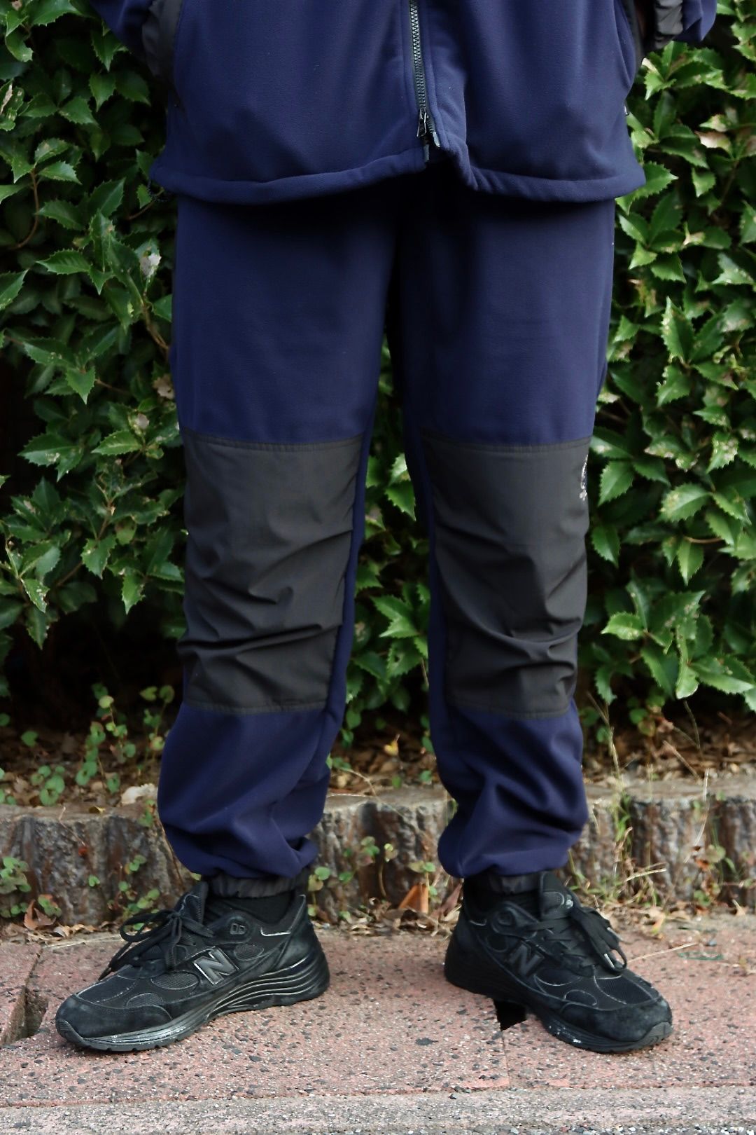 イズネス22AW THM FLEECE PANTS (1003AWPT01)NAVY