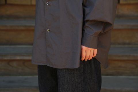 Graphpaper Broad L/S Oversized Regular Collar Shirt(GM212-50110B) style. 2021.05.23.