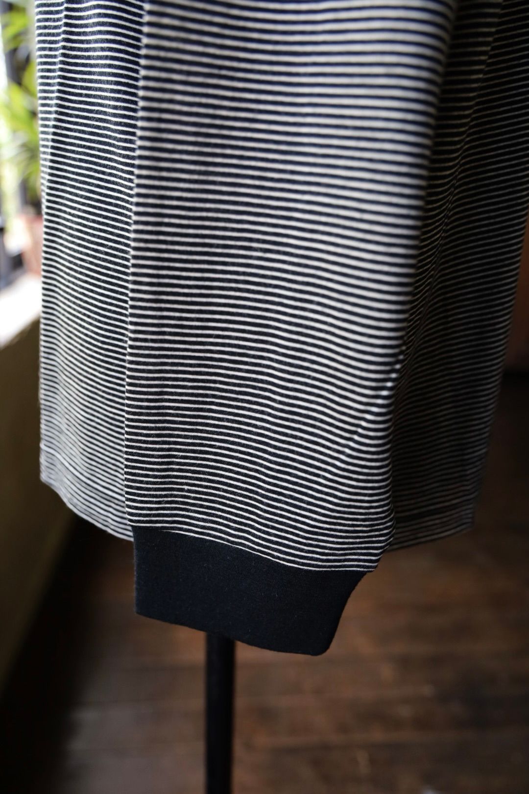 グラフペーパー 25AW Wool Border L/S Turtle Neck Tee(GU253-70231B)BLACK×WHITE☆9月6日(土)発売！